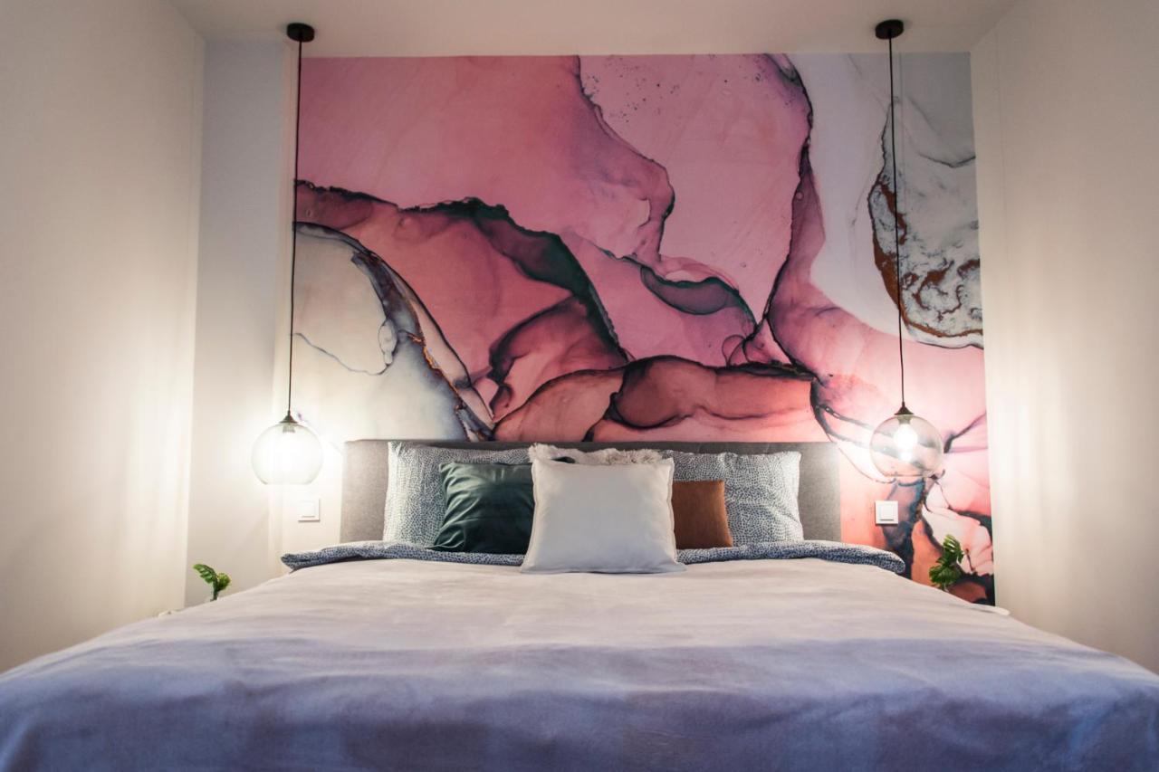 Danubio****2 Bedrooms-Be In The Center Of It All! Budapest Eksteriør billede