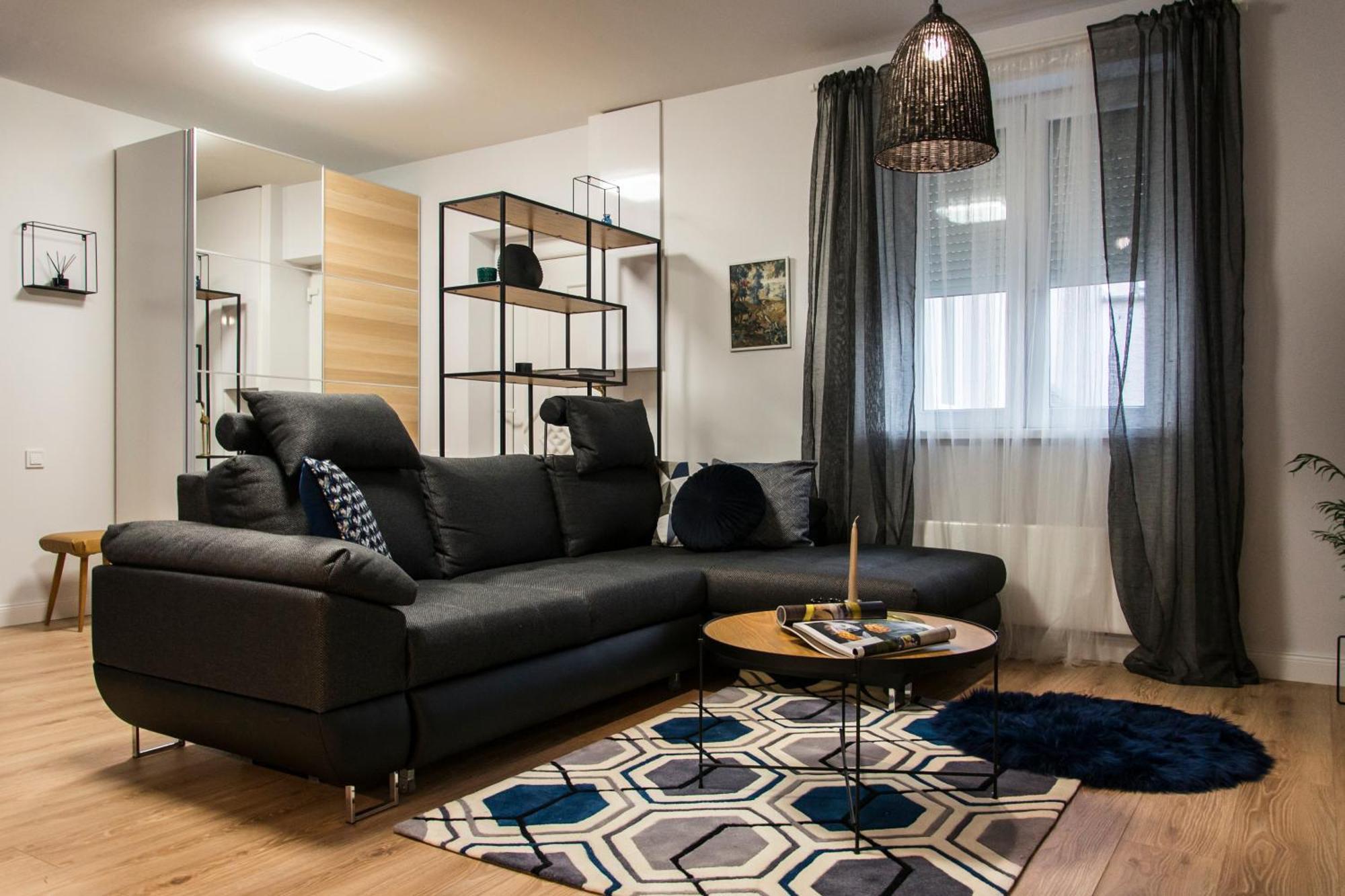 Danubio****2 Bedrooms-Be In The Center Of It All! Budapest Eksteriør billede